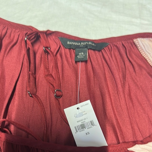 Banana Republic Red and Pink Asymmetrical Camisole - Picture 4 of 5